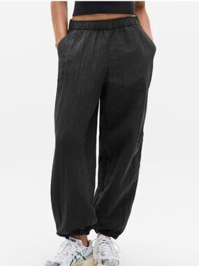 Athleta Pursuit Joggers - s NWT